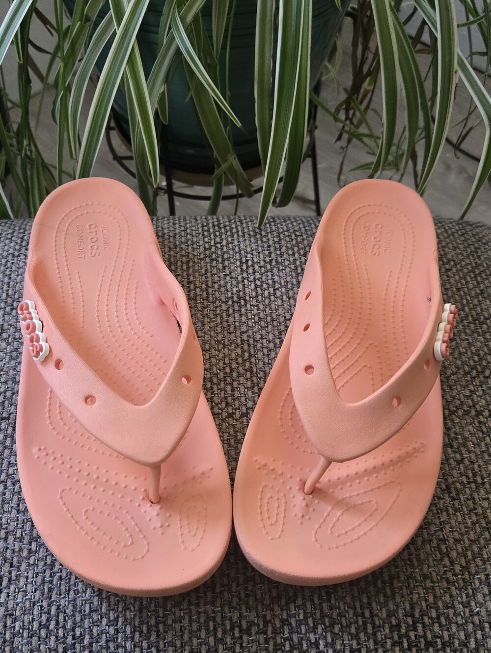 CROCS Iconic Comfort Flip Flop